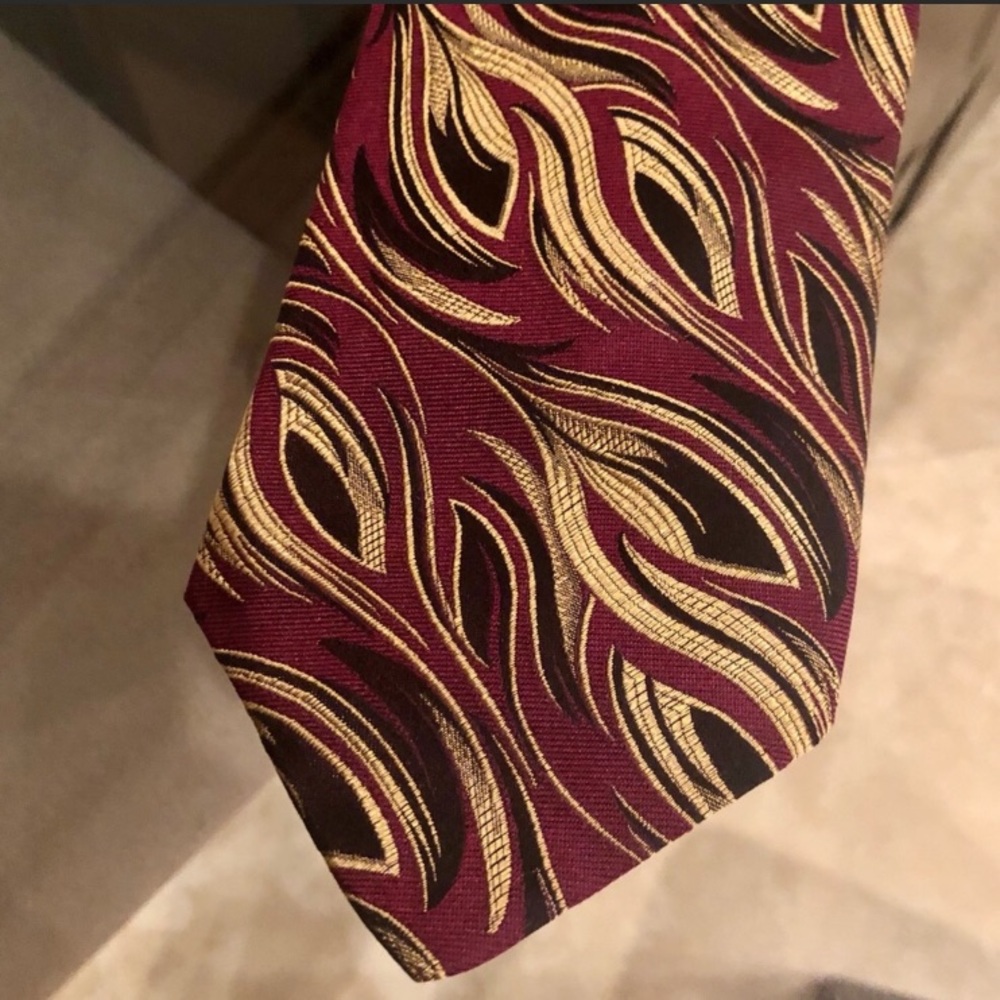 NWOT Italian Silk Tie - Picture 7 of 8